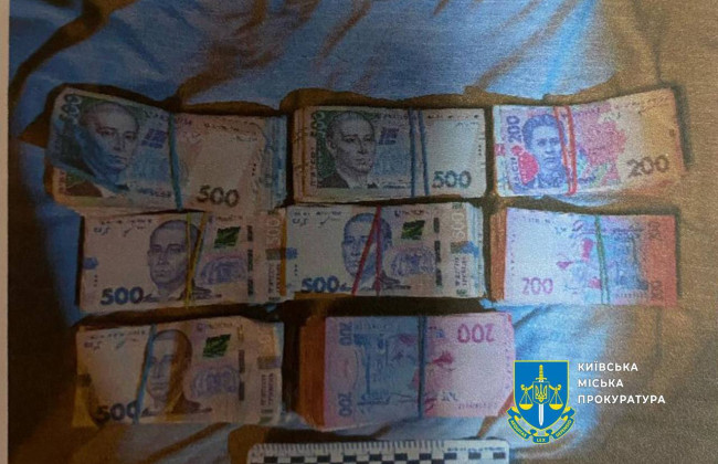 В Киеве двое мужчин приговорены к 9 годам тюрьмы за разбойное нападение на мать пленного военнослужащего