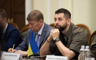 Верховная Рада поручит Кабмину подготовить изменения в Хозяйственный кодекс о создании преференций бизнесменам из США в рамках Послевоенного Альянса – стало известно содержание проекта Арахамии