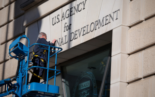 Сотрудники USAID уничтожают документы, содержащие конфиденциальную информацию — Politico