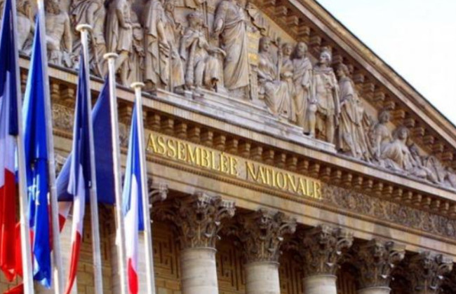 У Франції розглянуть резолюцію про конфіскацію заморожених активів РФ на користь України — Le Figaro