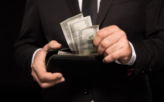 Самому молодому «миллионеру» в Украине 3,5 года, а самому старому – 96