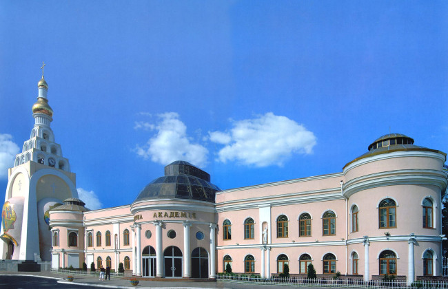 Суд приостановил реорганизацию Одесской юридической академии