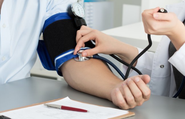 Когда работодатель должен оплатить работнику медосмотр — Гоструда напомнила случаи