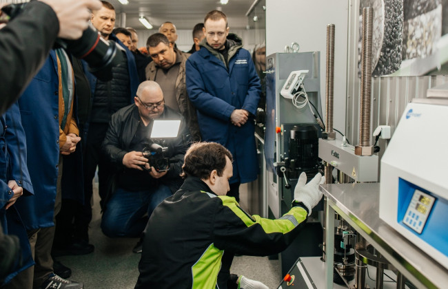 В Днепре открыли лабораторию для контроля качества дорожной инфраструктуры