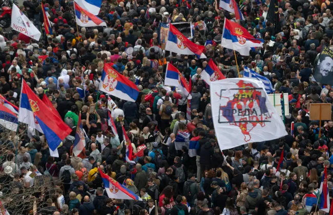 В Сербии с новой силой вспыхнули масштабные протесты против правительства, фото и видео