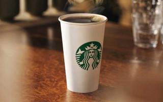 Житель Каліфорнії відсудив у Starbucks 50 мільйонів доларів через опіки від чаю