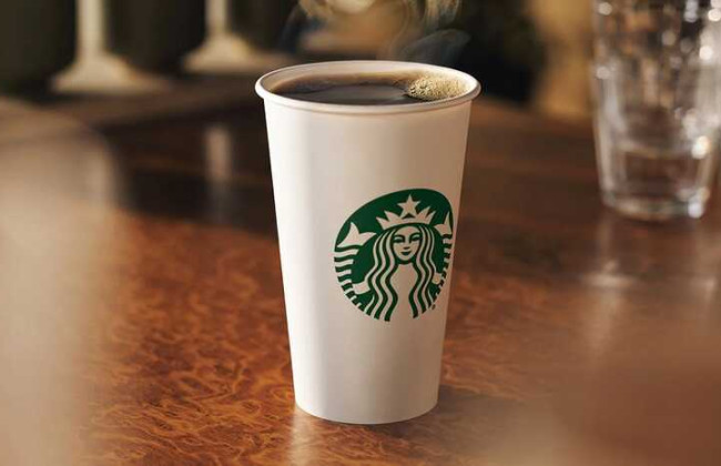 Житель Калифорнии отсудил у Starbucks 50 миллионов долларов из-за ожогов от чая