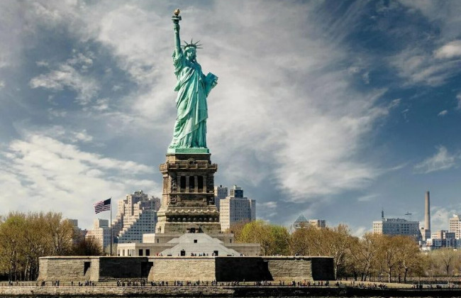 Во Франции заявили, что хотят обратно подаренную США Статую Свободы