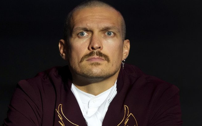 Олександр Усик став доктором філософії за спеціальністю «Право»