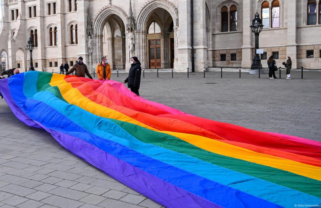 Угорщина заборонила прайд ЛГБТ+ – президент підписав закон