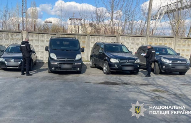 Нацполиция разоблачила псевдоволонтеров, которые заработали миллионы на продаже гуманитарных автомобилей