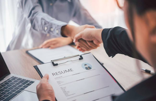 Что запрещено посредникам в трудоустройстве в Украине — разъяснение