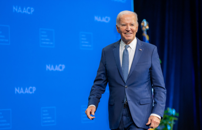 Джо Байден готовий повернутися в політику, щоб підтримати демократів