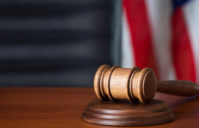 В США супружеская пара получила пожизненное заключение за жестокое обращение с усыновленными темнокожими детьми