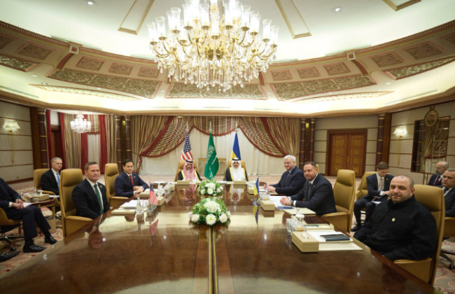 В Саудовской Аравии начались переговоры делегаций Украины и США