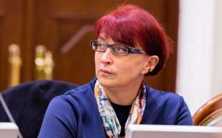 Галина Третьякова сообщила, как хотят изменить подход к регулированию трудовых отношений и оплате труда