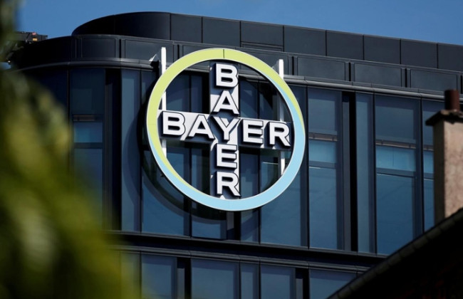 Суд в США обязал Bayer выплатить $2,1 млрд мужчине, который заболел раком из-за средства против сорняков