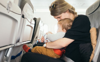 Американка заявила, что экипаж United Airlines потребовал отключить аппарат искусственной вентиляции легких у ее 2-летнего сына
