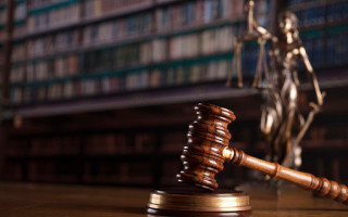 В Киеве за оправдание агрессии РФ суд обязал мужчину прочитать книги о войне
