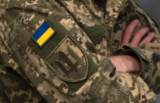 Закон о мобилизации не предусматривает отсрочку на основании самостоятельного содержания совершеннолетнего сына, продолжающего обучение — суд