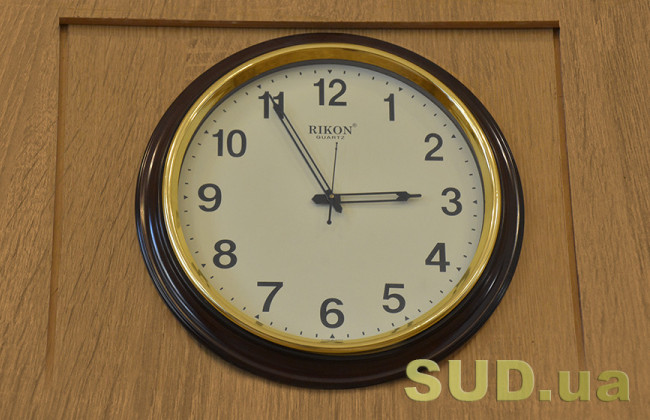 Украинцам дали несколько советов, как подготовиться к переводу часов на летнее время