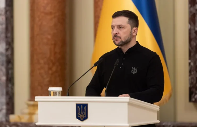 В Киеве состоится срочная встреча в узком кругу по миротворческому контингенту, — Зеленский