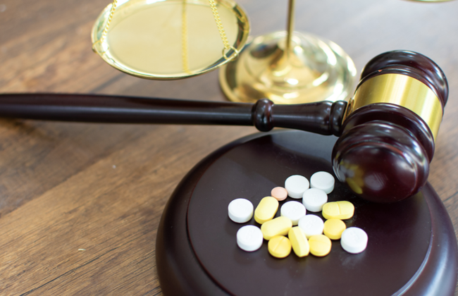 Государство должно компенсировать расходы на лекарства гражданам с редкими заболеваниями, если не предоставило их бесплатно, — Верховный Суд