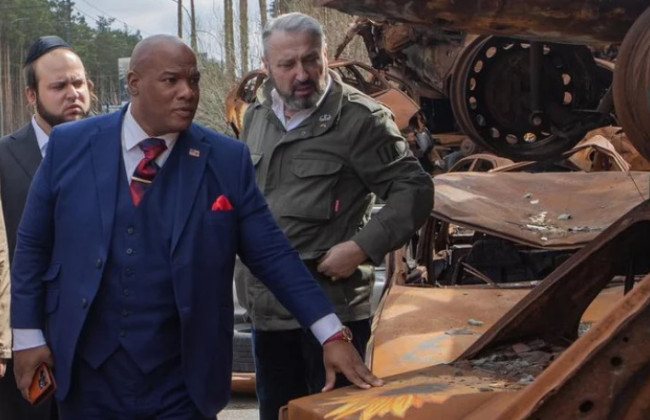 Духовный советник Трампа Марк Бернс: украинские солдаты не просят денег, они просят танки, истребители и ПВО