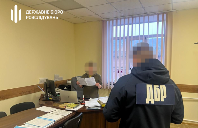 В Виннице заместитель начальника ТЦК душила военнообязанного — суд отправил ее под стражу