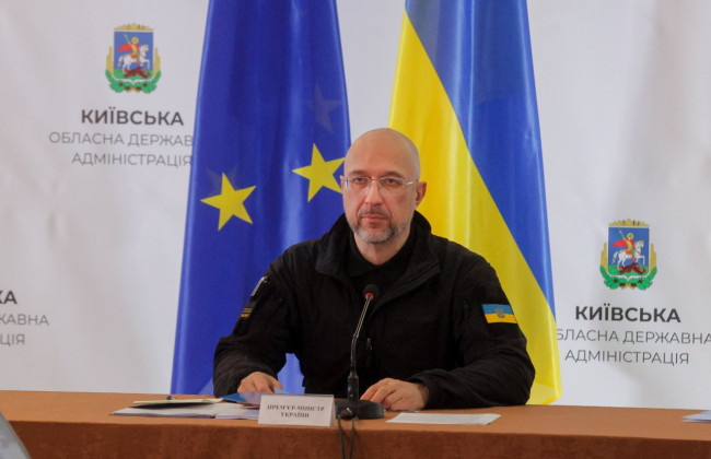 Кабмин выделил более 5 млрд гривен на восстановление дорог в фронтовых и прифронтовых регионах