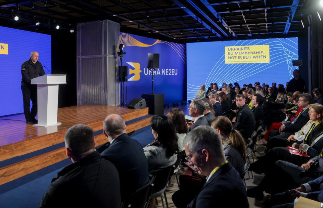 Украина рассчитывает на открытие всех переговорных кластеров с ЕС в 2025 году – Шмыгаль