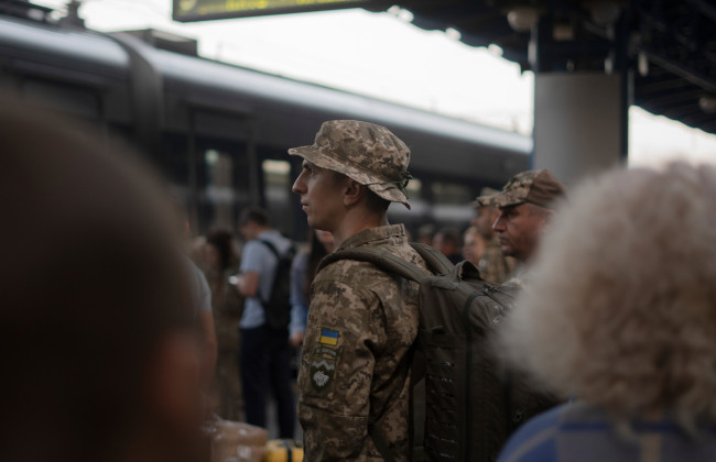 Укрзализныця возобновила интеграцию с Армия+ для военных и возобновила онлайн-сервисы