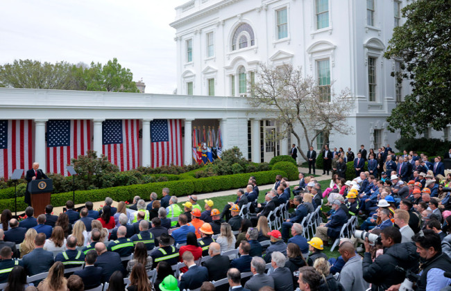 Россия вне списка особых пошлин США – Белый дом объяснил решение