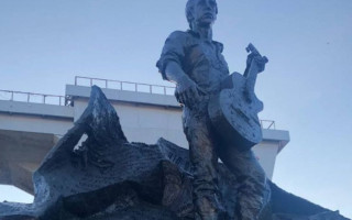 У Харкові не планують зносити пам’ятник Висоцькому – що кажуть у міськраді