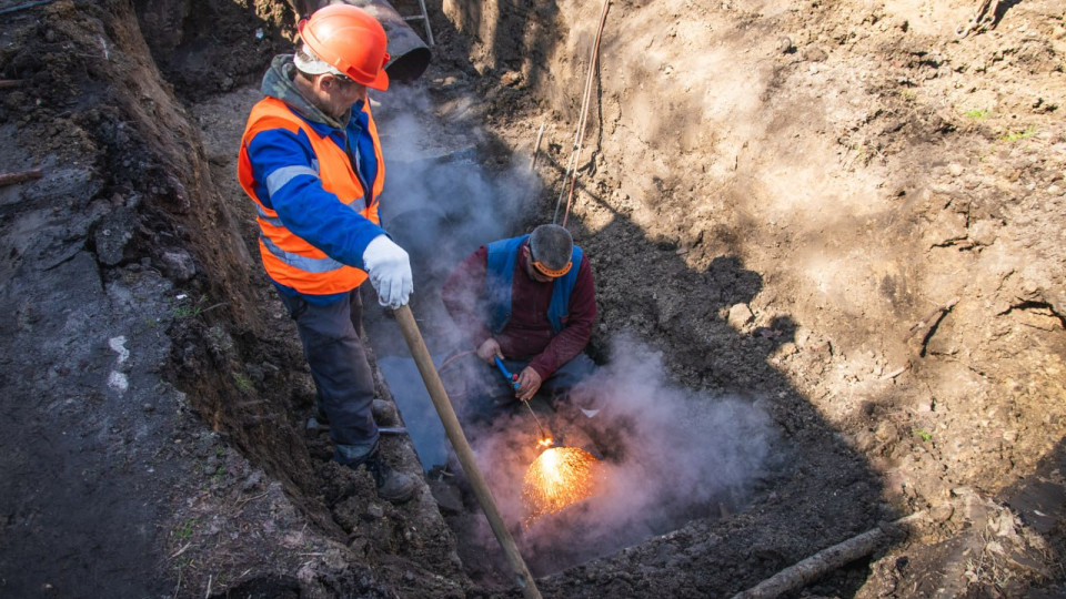 У Києві повернули гаряче водопостачання на Теремках після пошкодження тепломережі