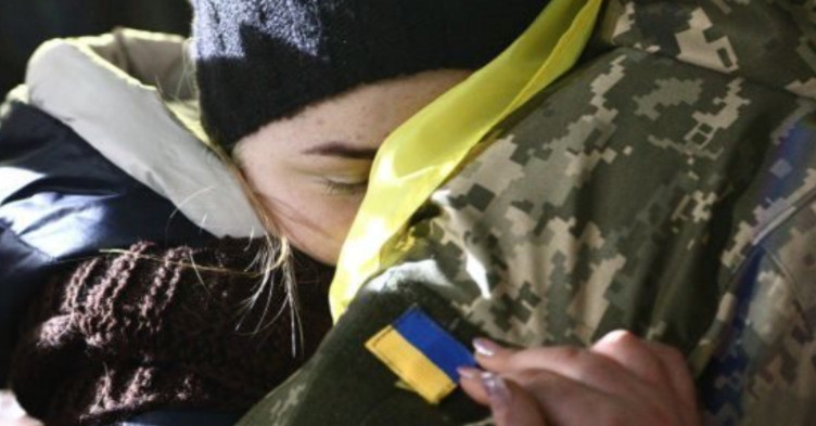 В ТЦК напомнили, какие социальные услуги могут получить освобожденные из плена люди и их родственники