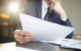 Чи може роботодавець відмовитися надавати довідку про роботу і зарплату — відповідь Держпраці