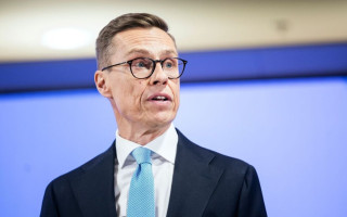 Прежде чем обсуждать отправку войск в Украину, нужно завершить войну – президент Финляндии Стубб