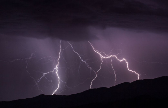 Киев и область накроет гроза с удержанием до конца дня