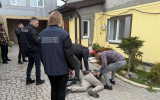 В Одессе разоблачили руководителя предприятия, который за 130 тысяч долларов обещал подозреваемому избежать тюрьмы
