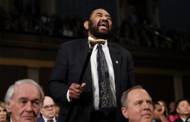 Конгрессмен-демократ Эл Грин заявил, что выдвинет импичмент Трампу в течение 30 дней