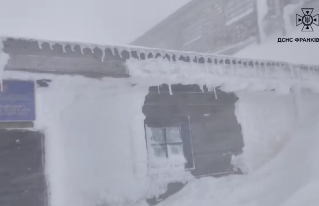 На горе Поп Иван намело 30 см снега – ГСЧС призывает воздержаться от походов в горы