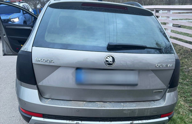 «Хотел подвезти девушек» – на Житомирщине разыскали подозреваемого в угоне автомобиля