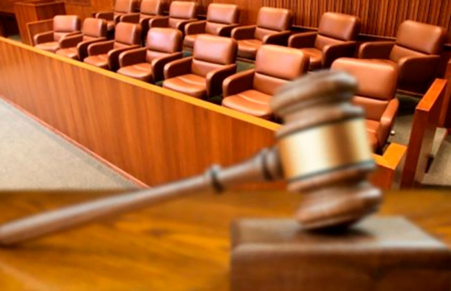 Можно ли быть присяжным в суде и зарегистрирован безработным одновременно — разъяснение