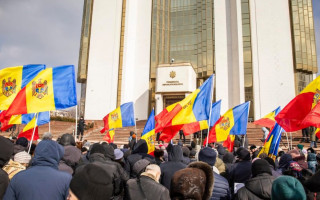 Молдова розробляє закон, що дозволить суду зупиняти протести