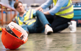 Гоструда объясняет, что будет за несвоевременное уведомление о несчастном случае на производстве