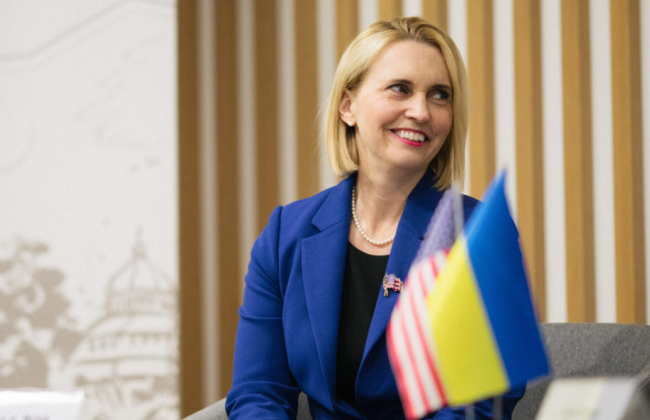 В Госдепе подтвердили отставку посла США в Украине Бриджит Бринк