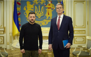 Прекратите стучать пальцем по документу, —Зеленский раскритиковал Бессента за подход в соглашении о недрах