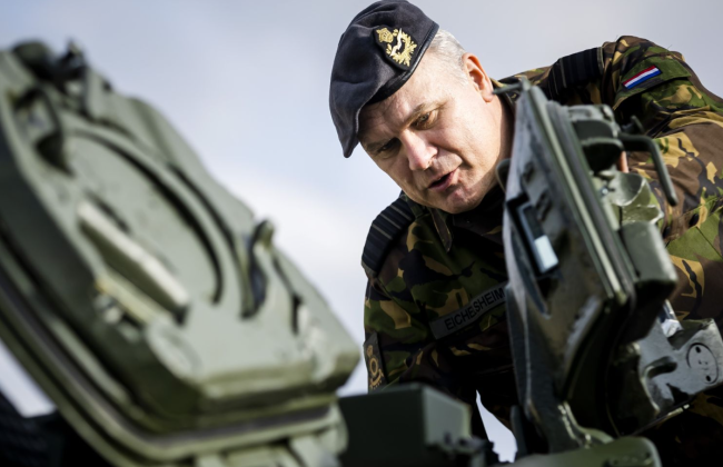 В Нидерландах военных призвали ускоренно готовиться к возможному развертыванию