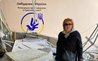 Ракетний удар по центру Сум — внаслідок атаки зруйновано обласний офіс Омбудсмана, фото